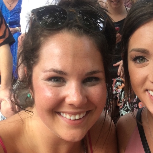 Meet your Posher, Alex - Picture 1 of 1